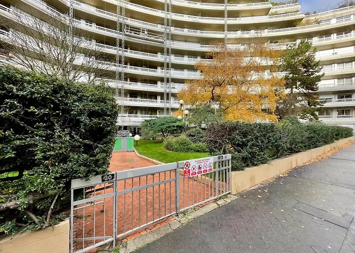 Tour Eiffel Cambronne Cepre باريس